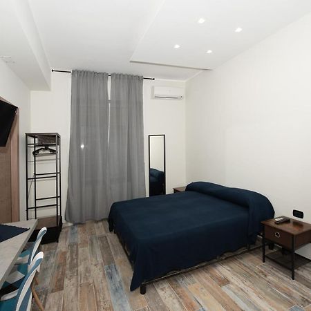 Urban Rooms Салерно Экстерьер фото